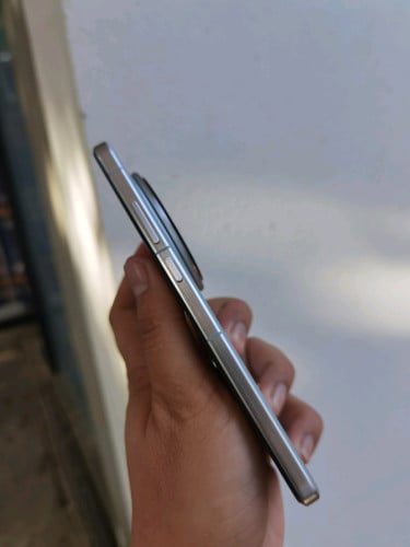 Vivo X200Pro CH 16/512G នៅខ្ចី Full set box