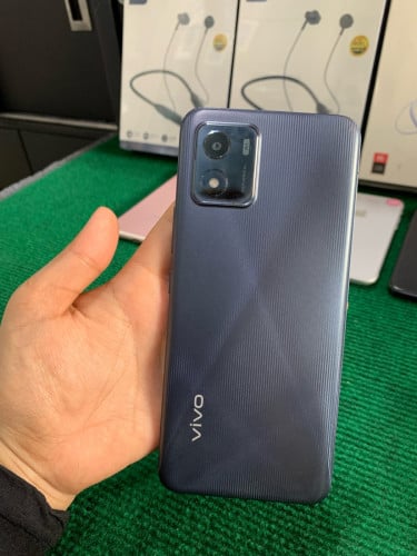 Vivo y01