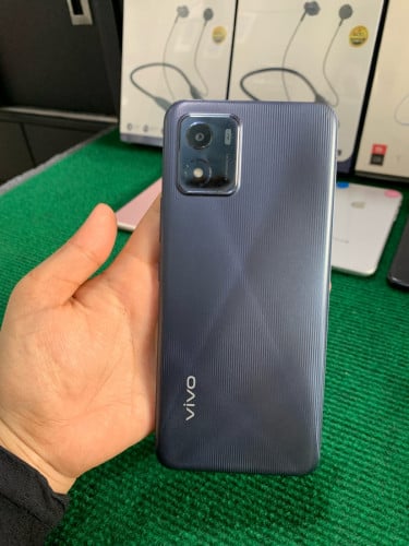 Vivo y01