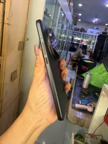 Xiaomi 15 ultra Ram:16G Rom: 512GColor