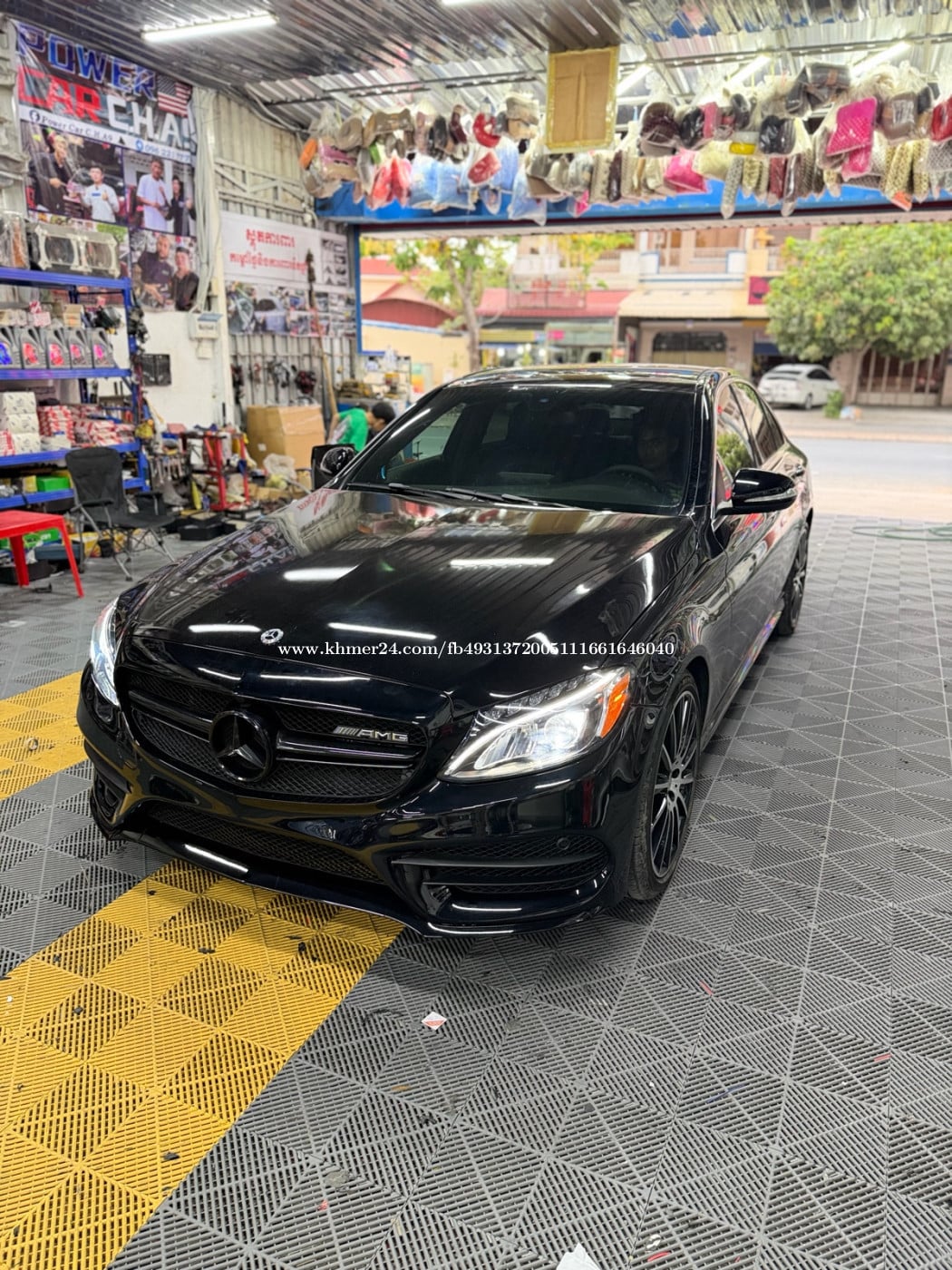 មានលុយ8000/10000$ដកឡានបាន Mercedes c300 2015 តំលៃ30000