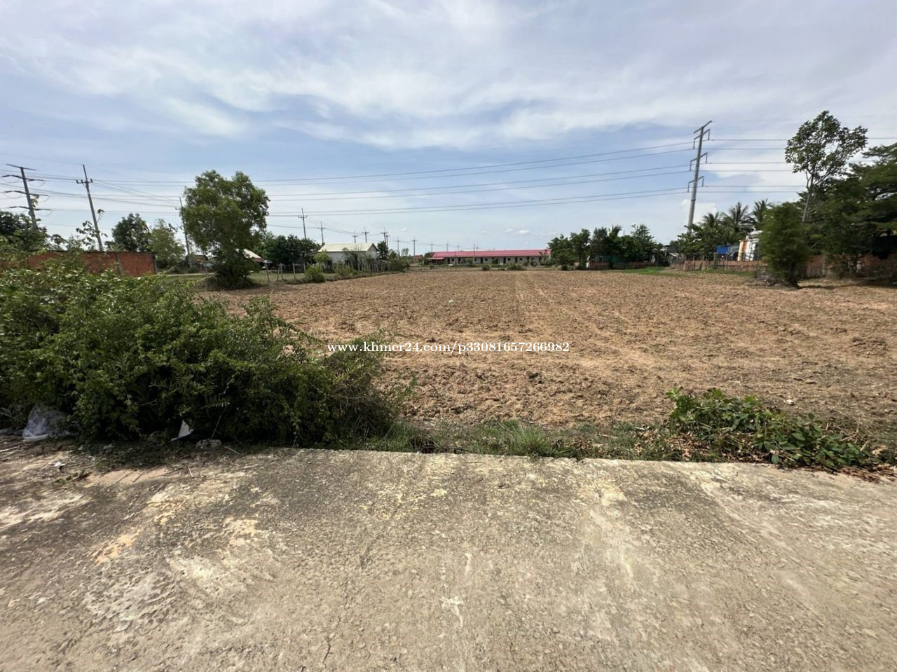 ๐ฆLand Available for Urgent Sale at a Special Price (Negotiable).