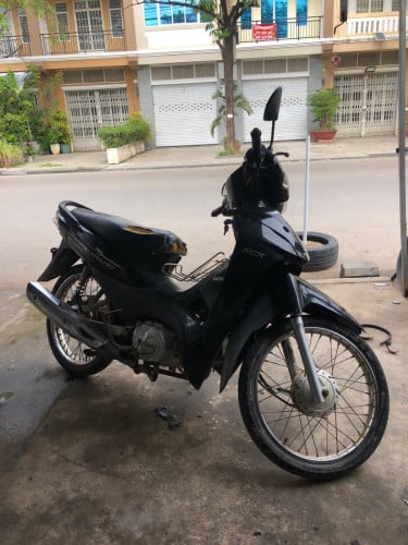 លក់៤០០$