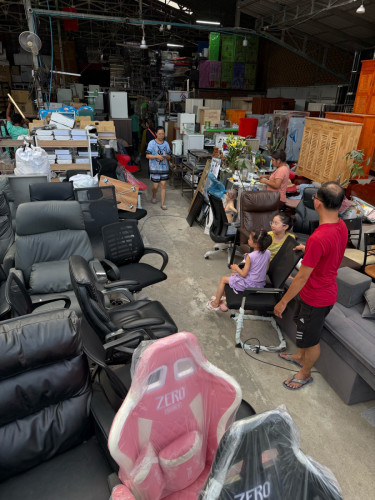 កៅអីចំម្រុះ