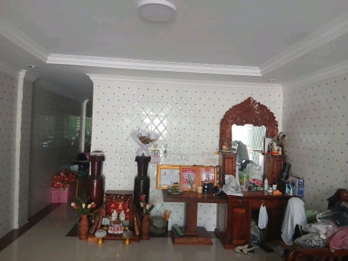 ផ្ទះលក់ក្នុងបុរីរំចេក អាចបង់រំលស់បាន