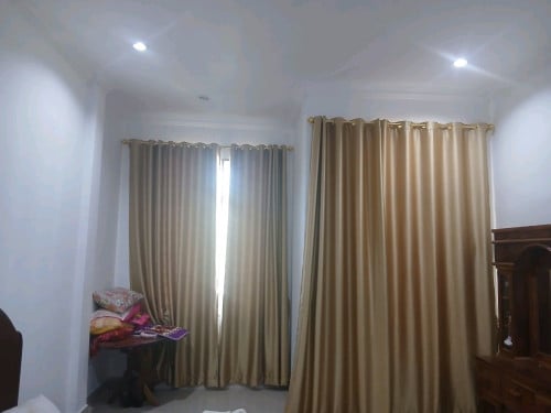 ផ្ទះលក់ក្នុងបុរីរំចេក អាចបង់រំលស់បាន
