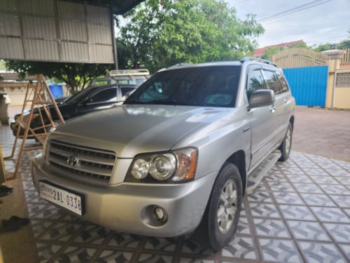 ឡានខ្ញុំជិះផ្ទាល់ 2001 V6 P1 Limited
