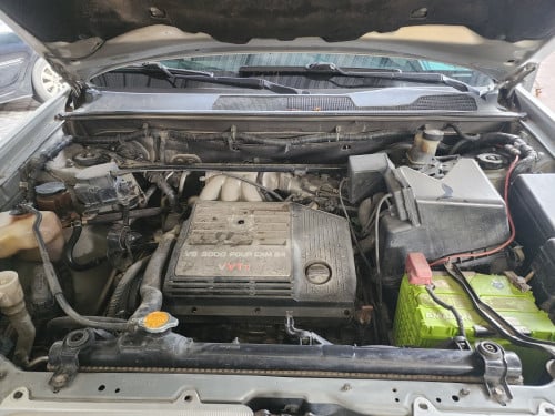 ឡានខ្ញុំជិះផ្ទាល់ 2001 V6 P1 Limited