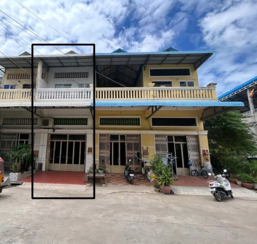 ផ្ទះលក់បន្ទាន់ជាប់បុរីប៉េងហួត60m Freeកាត់ប្លង់រឹងជូន