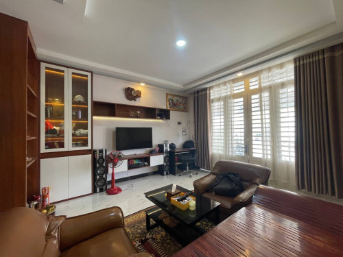 ផ្ទះលក់បន្ទាន់
