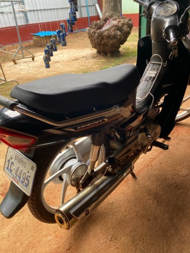 ម៉ូតូសម្រាប់លក់