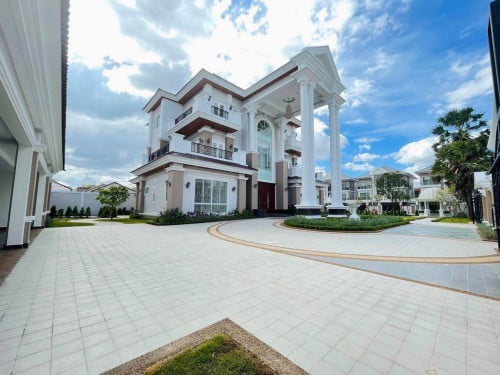 វីឡាឃីងអេកាច់កែង សម្រាប់លក់ក្នុងបុរីប៉េងហួតបឹងស្នោរ