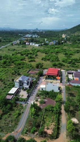 វីឡាលក់តម្លៃក្រោមទីផ្សារអាចចរចាបាន