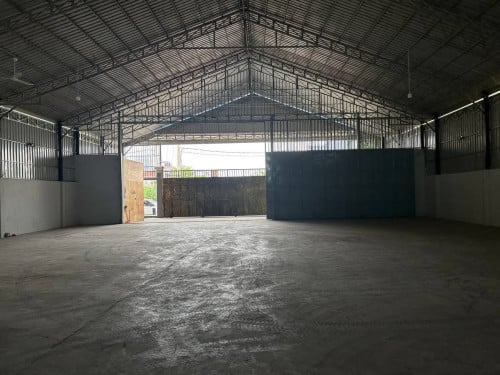 ឃ្លាំងជួលនៅភ្នំពេញថ្មី