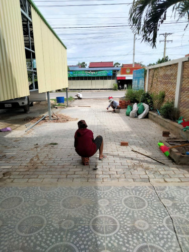 ផ្ទះកែងលក់រីជួល