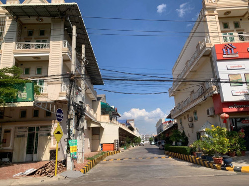 ផ្ទះអាជីវកម្មជួលនៅវាលស្បូវ