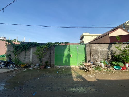 ដីលក់ផ្សារព្រៃទា