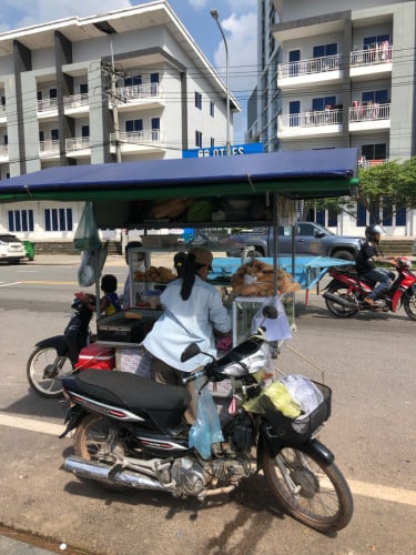 លក់រទេះចំហៀង​