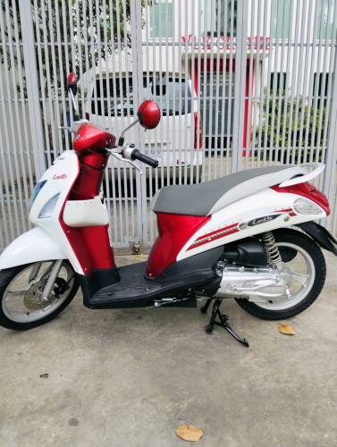 ម៉ូតូស៊ុយសុគីឡែត018 មានពន្ធត្រឹមត្រូវលក់តម្លៃ 870 ដុល្លារ។