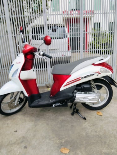 ម៉ូតូស៊ុយសុគីឡែត018 មានពន្ធត្រឹមត្រូវលក់តម្លៃ 870 ដុល្លារ។