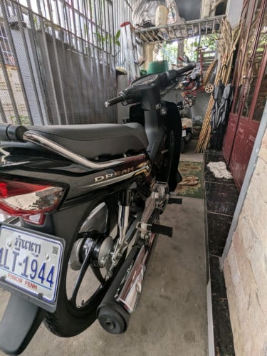 ម៉ូតូសង025នៅស្អាត