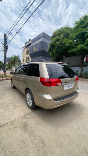 ឡានលក់បន្ទាន់ សុីណា 04 ហ្វុលពេញ ប៉ុង1 ឡានស្អាត