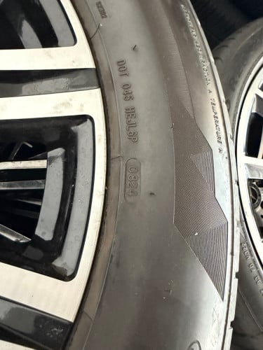យ៉ាន់រង្វង់20” LX470/LX570