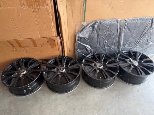 យ៉ាន់រង្វង់20” LX470/LX570