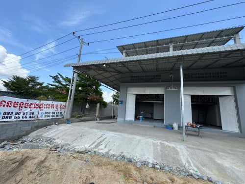 ផ្ទះជួលលក់មានចំណូល 680$