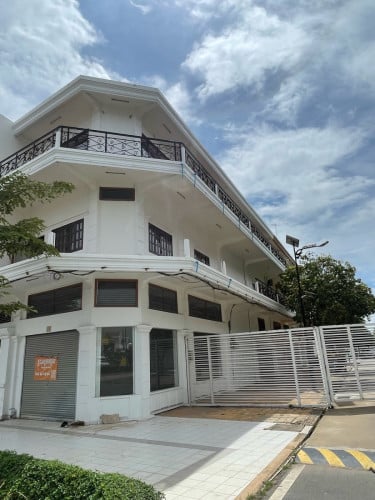 ផ្ទះជួលទីតាំងល្អលេីផ្លូវជាតិ6A