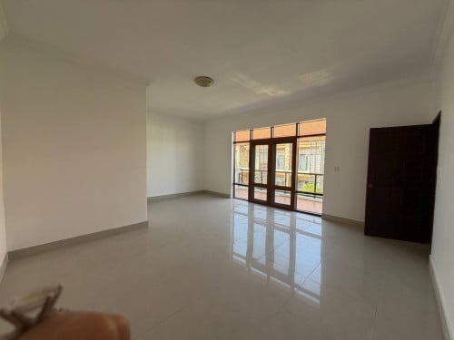 ផ្ទះជួលទីតាំងល្អលេីផ្លូវជាតិ6A