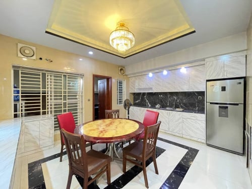វីឡាកូនកាត់សម្រាប់ជួល នៅបុរី 999 ទឹកថ្លា