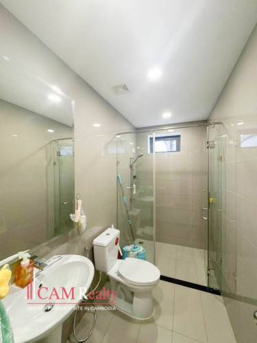 ផ្ទះវីឡាកូនកាត់ A SII សម្រាប់លក់ក្នុងបុរីជីបម៉ុង 6A