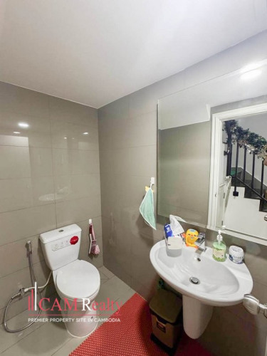 ផ្ទះវីឡាកូនកាត់ A SII សម្រាប់លក់ក្នុងបុរីជីបម៉ុង 6A