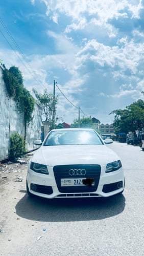 លក់Audi A4 ឆ្នាំ010 ឡានថ្មី