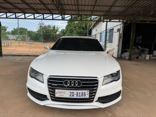 លក់បន្ទាន់ Audi A7 2012 តំលៃ 14700$ ដាច់ឡានស្អាត
