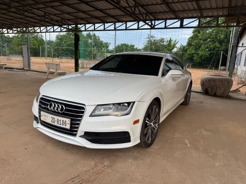 លក់បន្ទាន់ Audi A7 2012 តំលៃ 14700$ ដាច់ឡានស្អាត