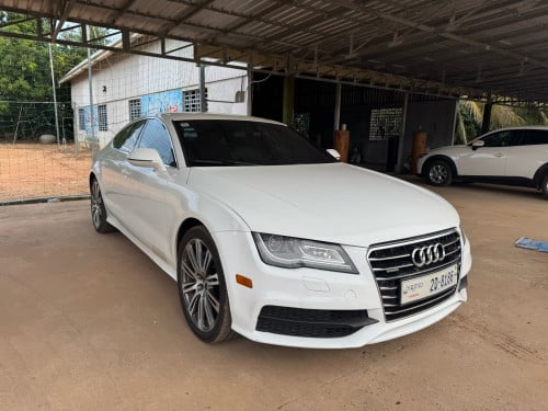 លក់បន្ទាន់ Audi A7 2012 តំលៃ 14700$ ដាច់ឡានស្អាត