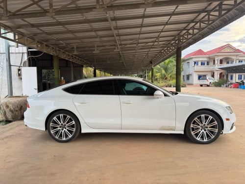 លក់បន្ទាន់ Audi A7 2012 តំលៃ 14700$ ដាច់ឡានស្អាត