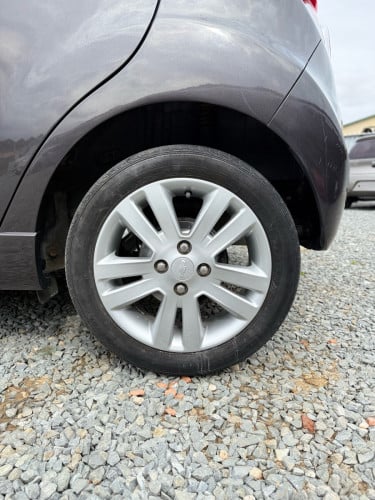 ស្តង់ដារអាមេរិច Chevrolet Spark ថ្មីញាក់
