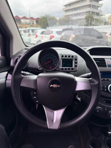 ស្តង់ដារអាមេរិច Chevrolet Spark 2012 $7,150