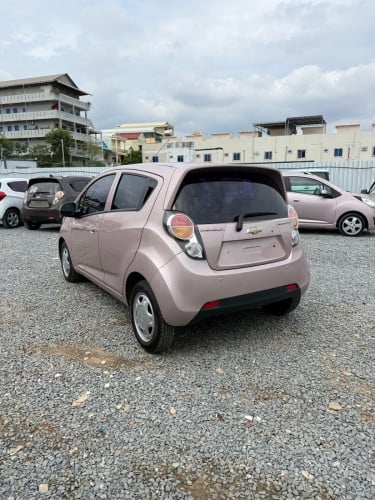 ស្តង់ដារអាមេរិច Chevrolet Spark 2012 $7,150