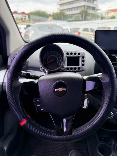ស្តង់ដារអាមេរិច Chevrolet Spark $7,350