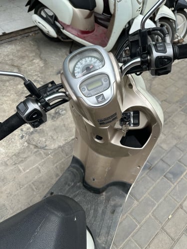 លក់Honda Scoopy