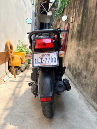 ម៉ូតូHonda Zoomer-X 2020 បកស្កត់ចេញថ្មីដូចបកកេស កុងទ័រ 3,942គម ទិញថ្មីនៅក្រុមហ៊ុន