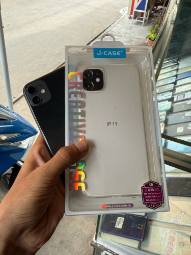 លក់iPhone 11 នៅល្មមប្រើ