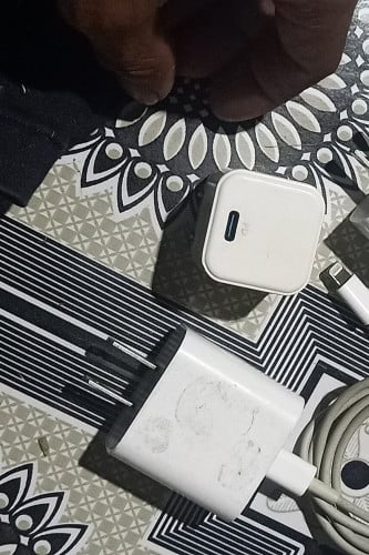 លក់ឆ្នាំងសាក់ Iphone