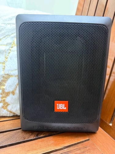 សាប់ JBL Subwoofer ក្រោមកៅអី