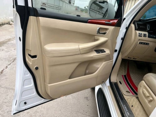 លក់ Lexus 570 ឆ្មាំ2009 ថ្មីណាស់