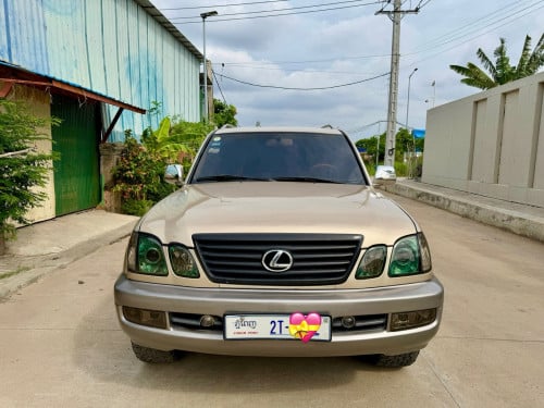 រថយន្ត Lexus LX470 ឆ្នាំ99ពណ៍ទឹកមាសឡានស្អាត ហ្គាសទើបតែដាក់ថ្មី ABSទើបតែដូរលក់